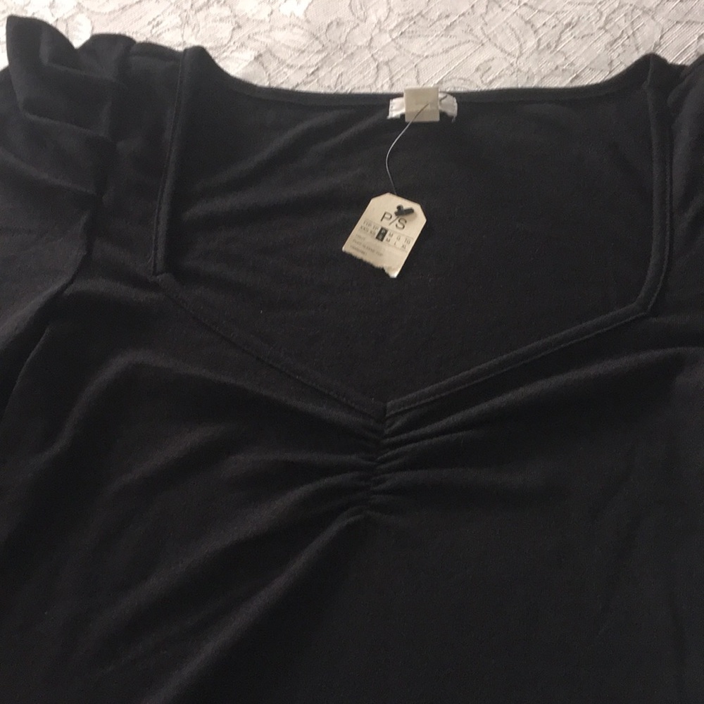 Black crop top